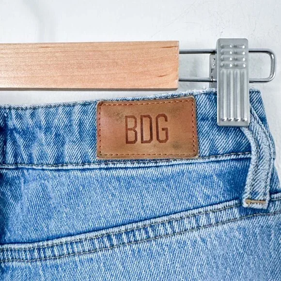 BDG |‎ High Rise Raw Ankle Cropped Dillon Blue Jeans Size 26W - Picture 6 of 6